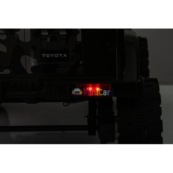 Toyota FJ 4x4 elektrische kinderauto vierwielaandrijving 2 zitplaatsen