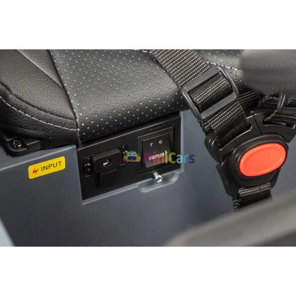 Maserati GT2 4x30W Allrad 12V Kinder Elektroauto | Minicars.fr